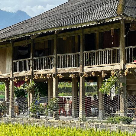 Du Gia Thu'S Homestay Làng Cac Extérieur photo